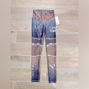 Niyama Sol barefoot legging Tomorrowland size S NWT